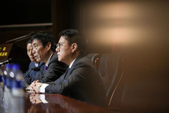 视频标题取“反正没人看”，播放量就能破百万？